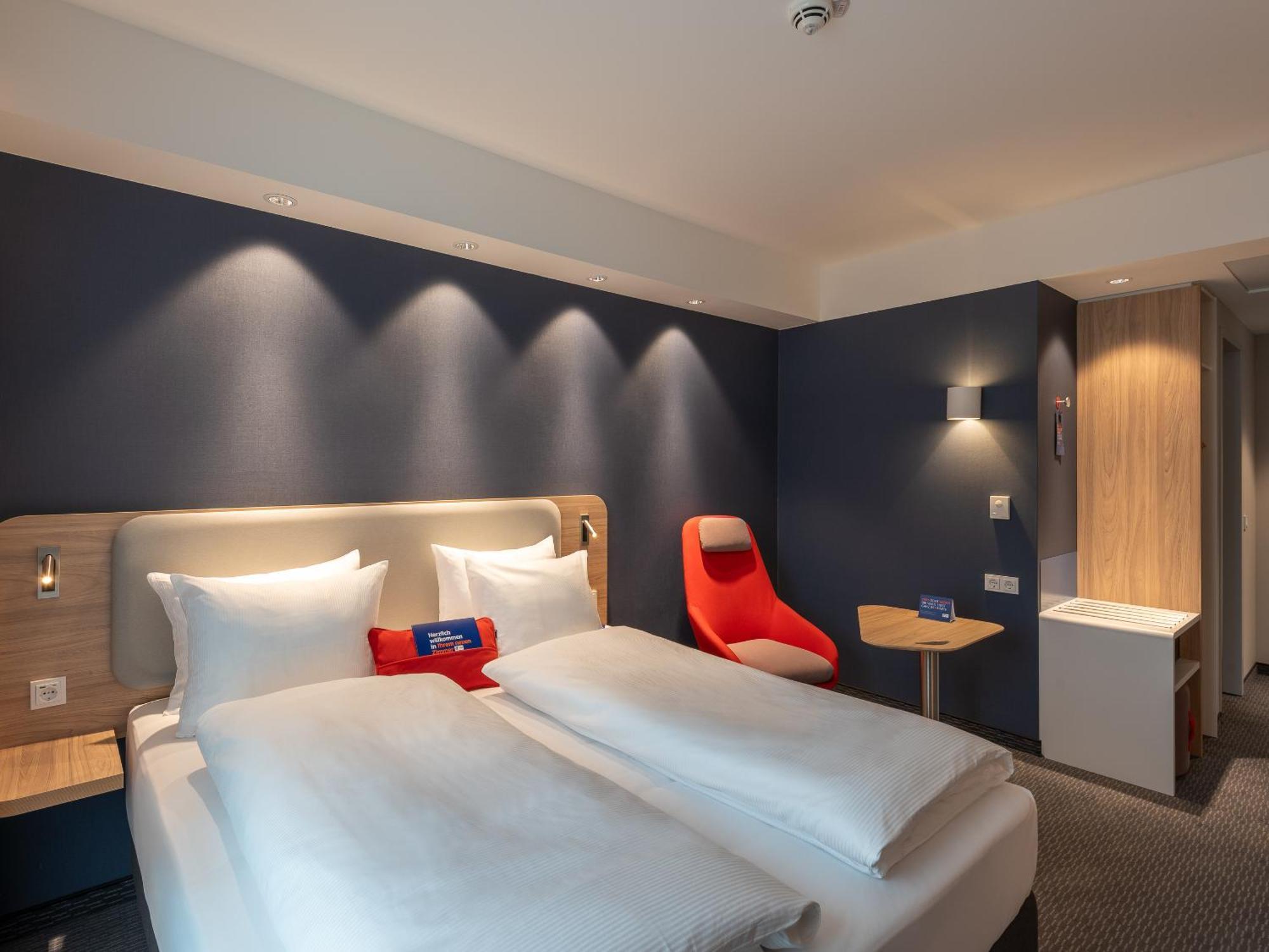 Holiday Inn Express Heilbronn By Ihg Buitenkant foto