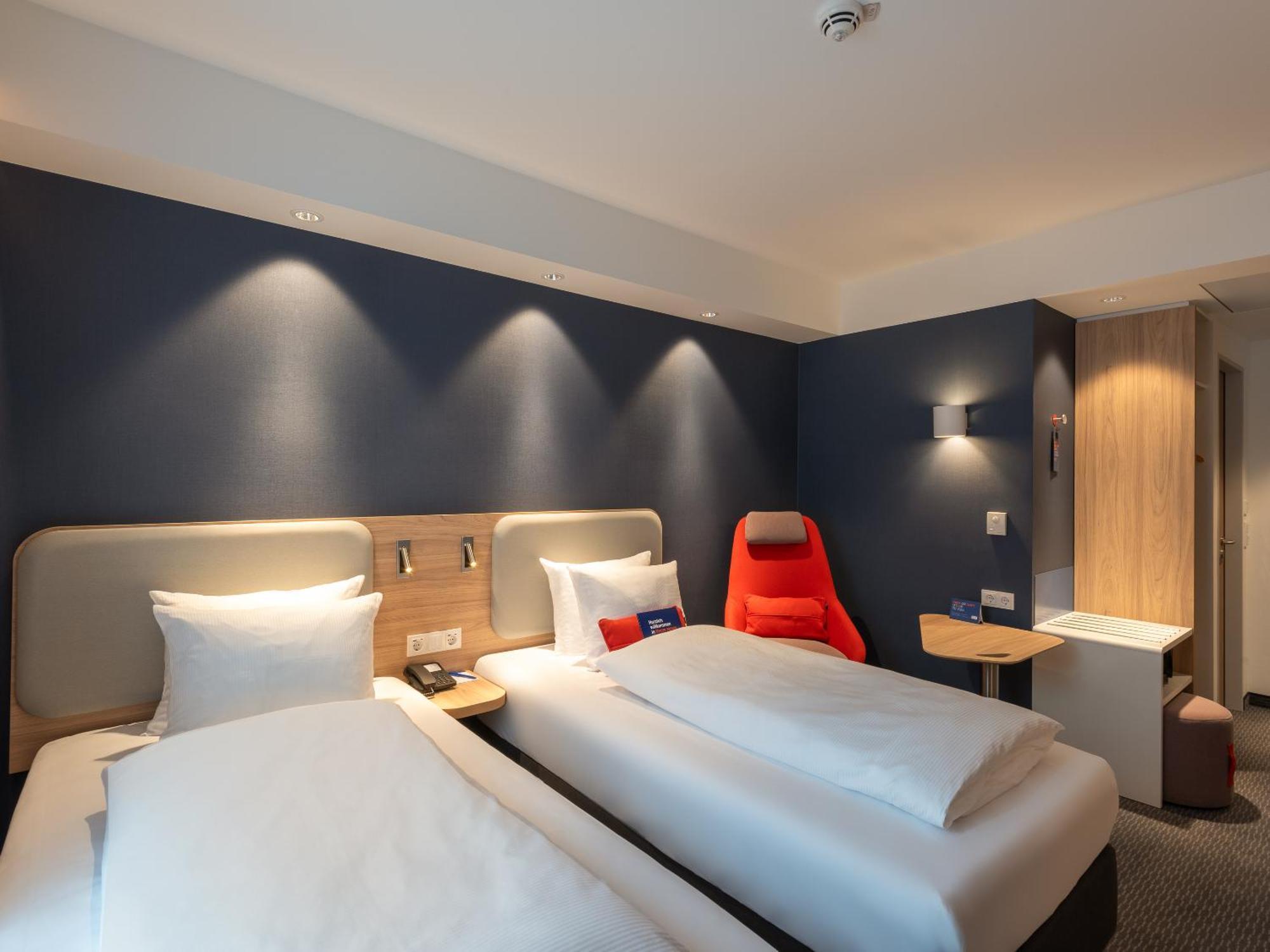Holiday Inn Express Heilbronn By Ihg Buitenkant foto