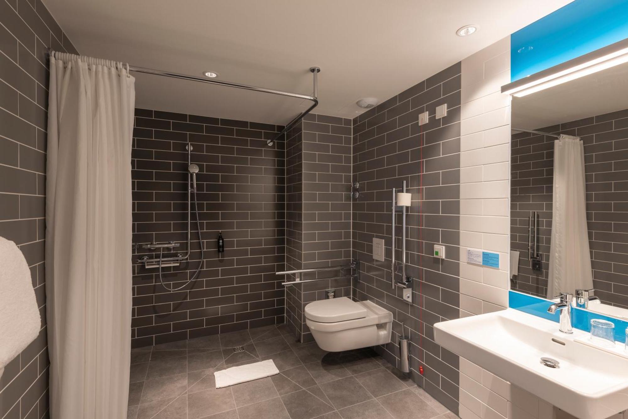 Holiday Inn Express Heilbronn By Ihg Buitenkant foto
