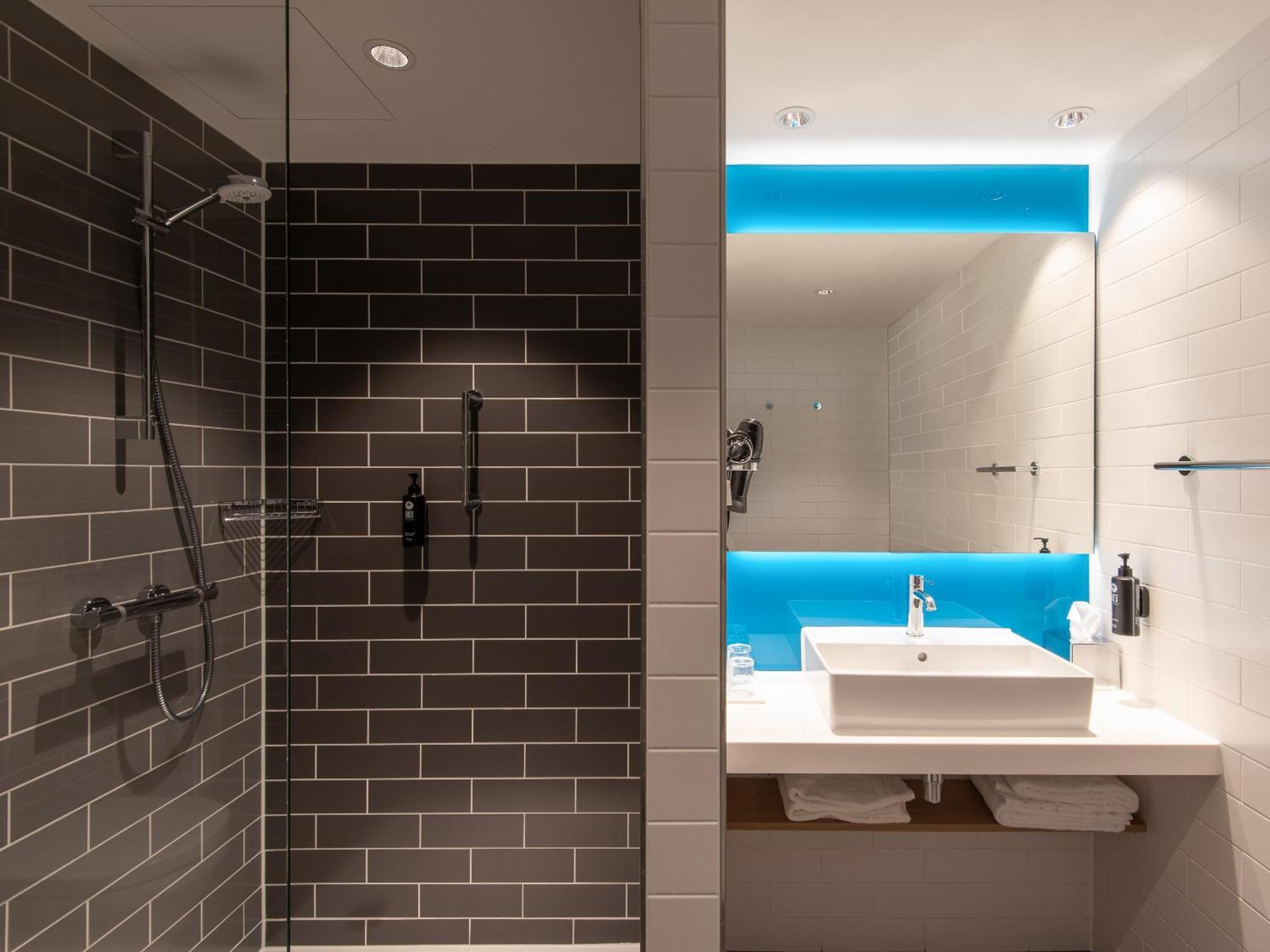 Holiday Inn Express Heilbronn By Ihg Buitenkant foto