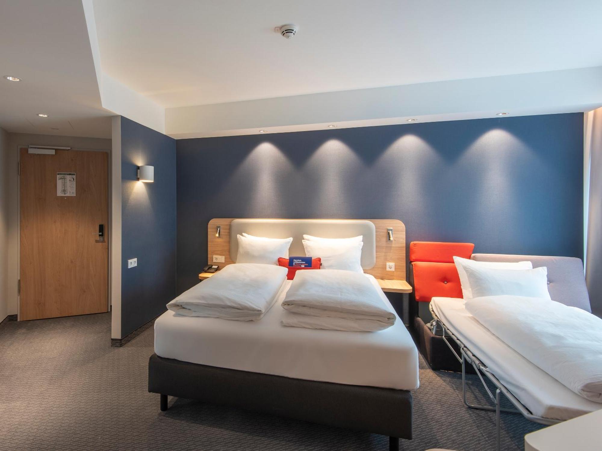 Holiday Inn Express Heilbronn By Ihg Buitenkant foto