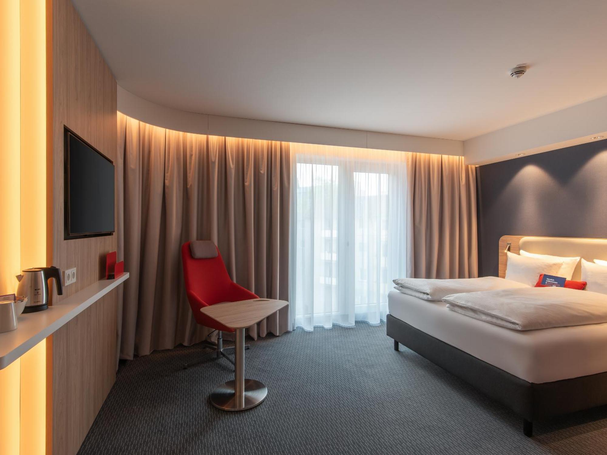 Holiday Inn Express Heilbronn By Ihg Buitenkant foto