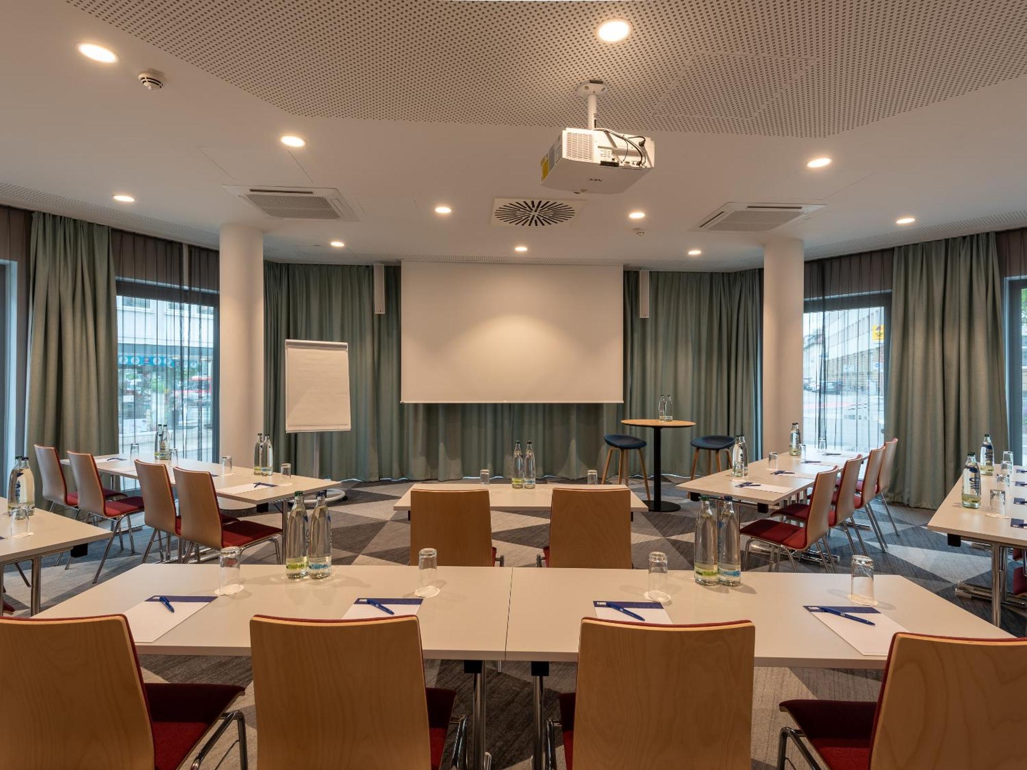 Holiday Inn Express Heilbronn By Ihg Buitenkant foto