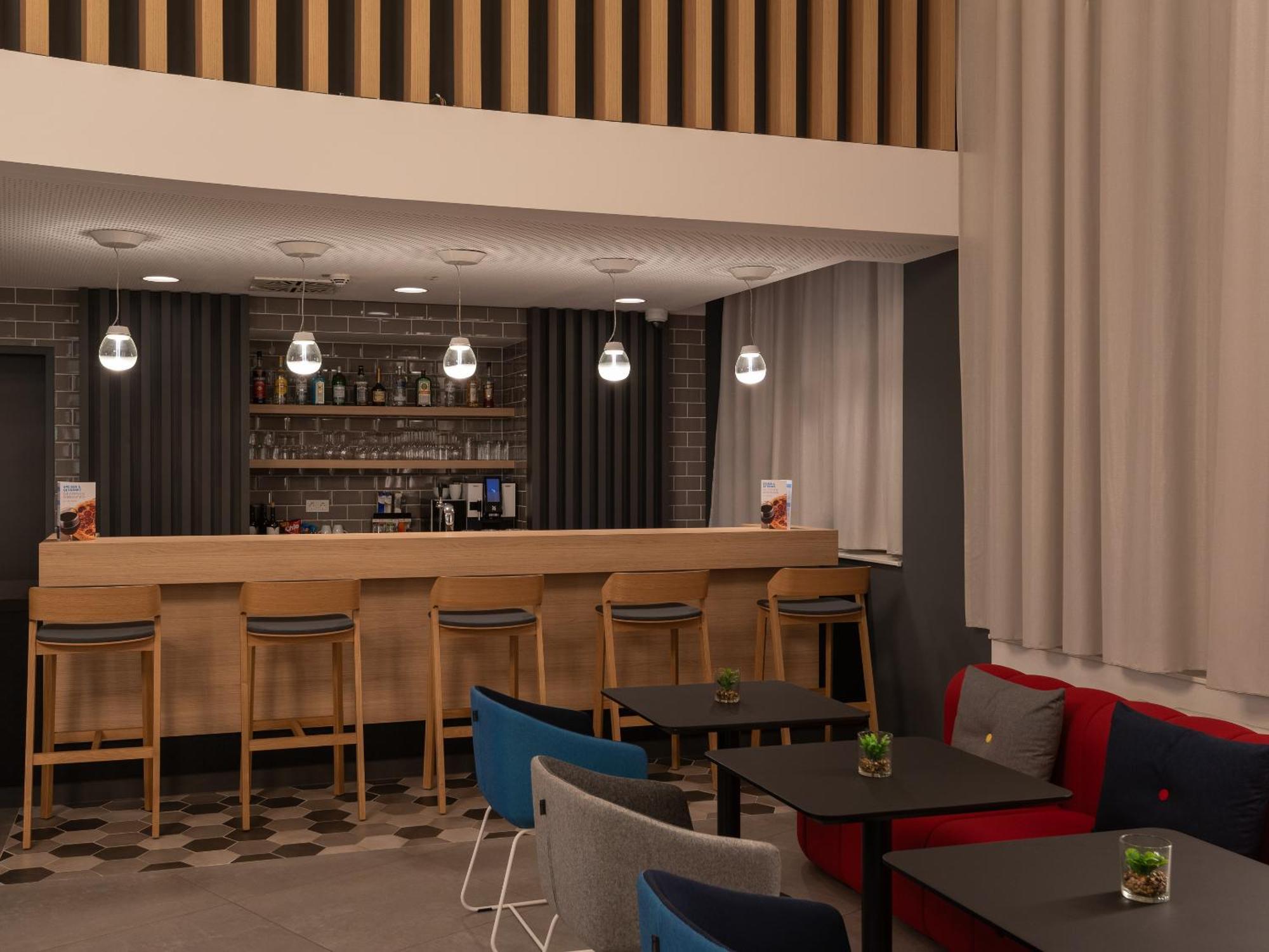 Holiday Inn Express Heilbronn By Ihg Buitenkant foto