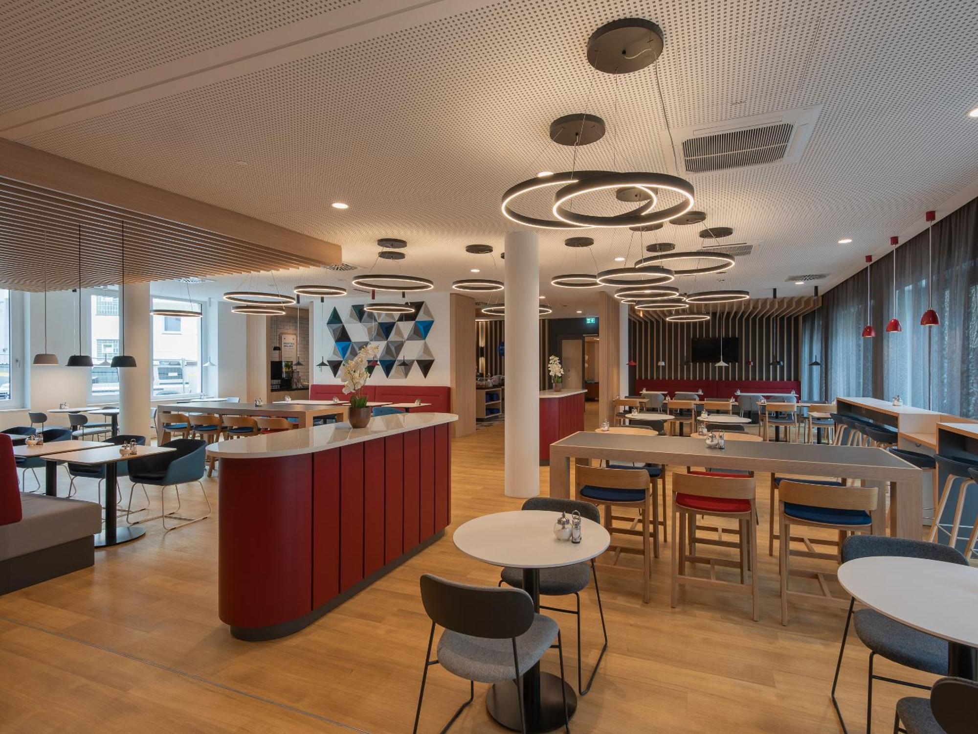 Holiday Inn Express Heilbronn By Ihg Buitenkant foto