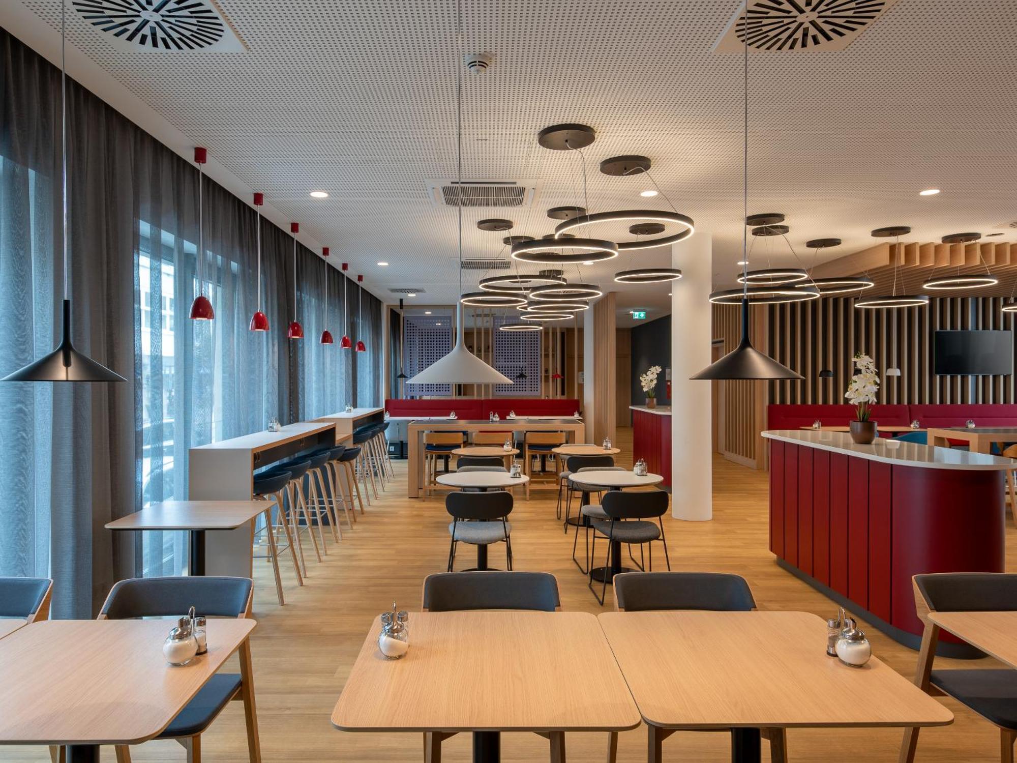 Holiday Inn Express Heilbronn By Ihg Buitenkant foto