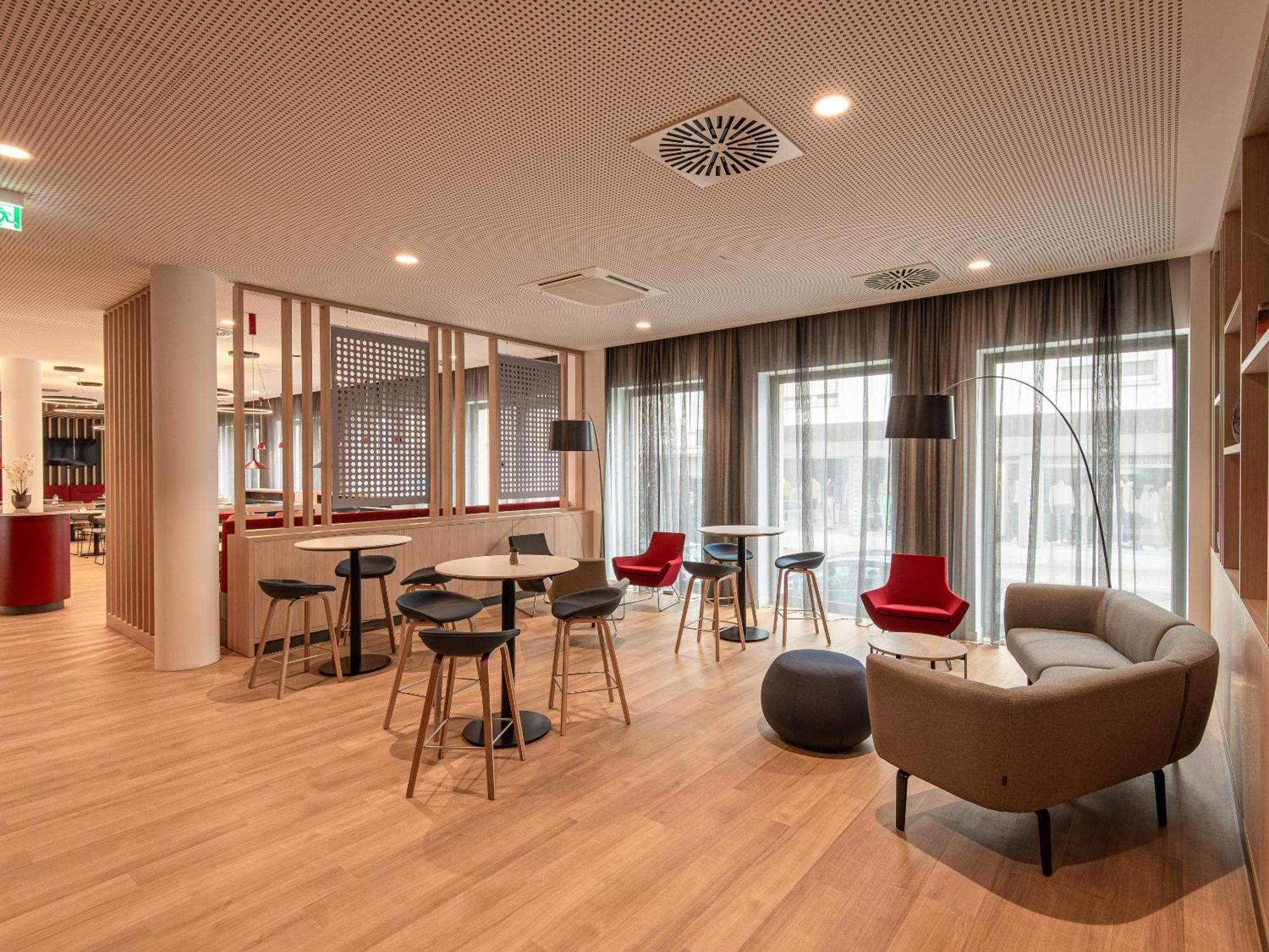Holiday Inn Express Heilbronn By Ihg Buitenkant foto